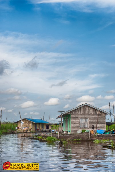 Villaggi presso il Danau Jempang